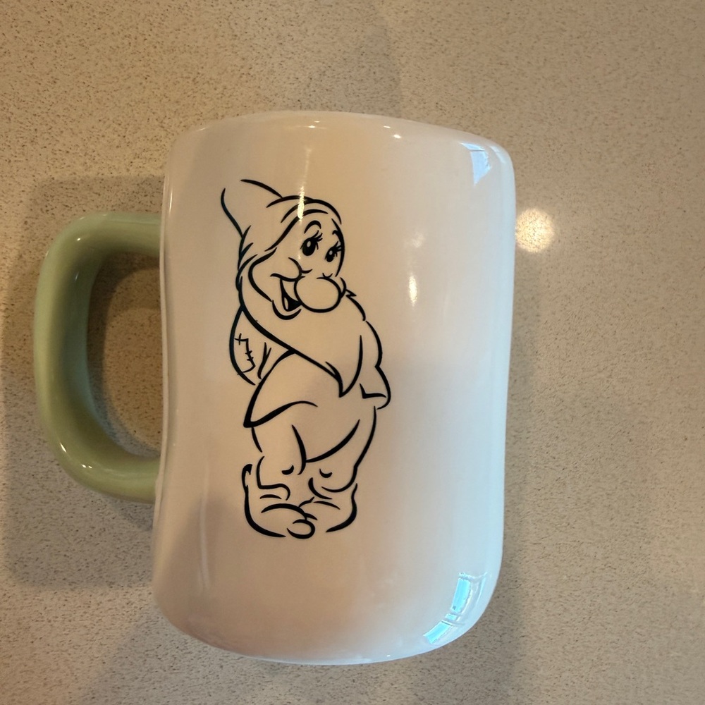 Bashful Snow White Rae Dunn mug
